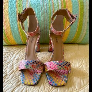 VANELI Ankle strap heel